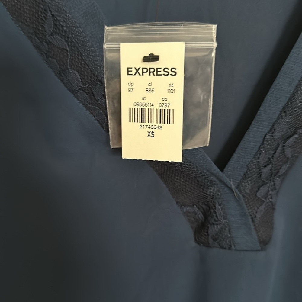 Express top - Picture 2 of 3